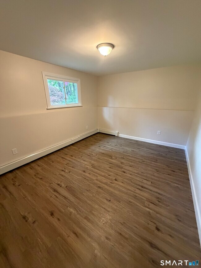 Building Photo - 60 Mohegan Trail