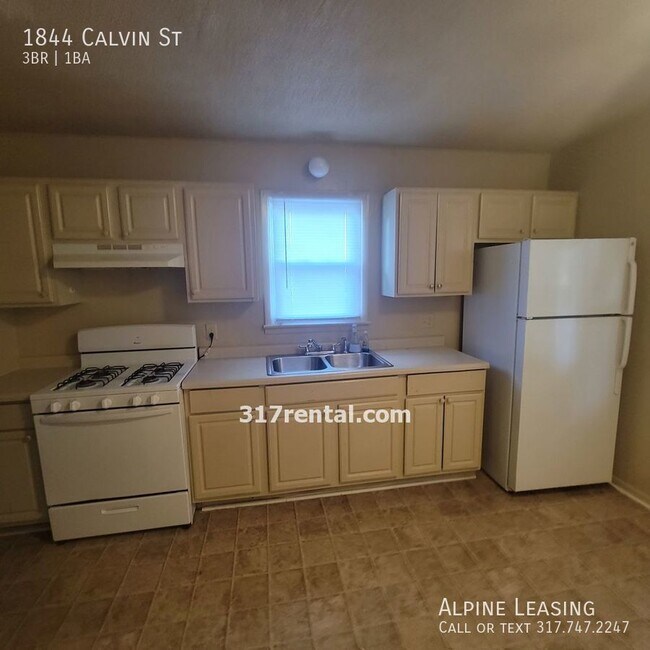 1844 Calvin St 3BR House w/Garage! 1844 Calvin St Indianapolis IN