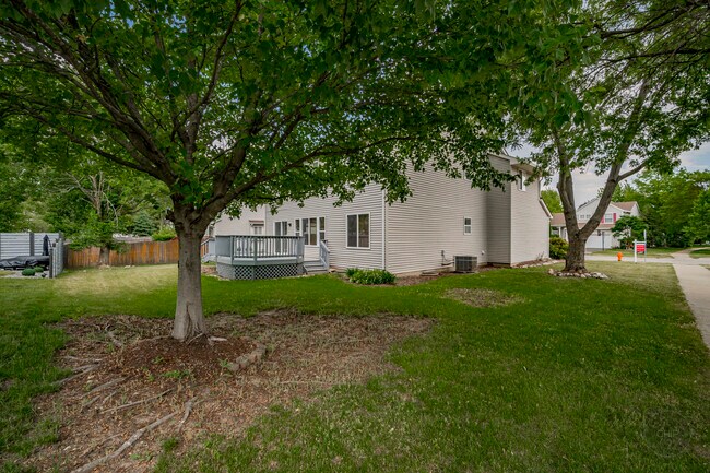 Building Photo - 2631 Flagstone Cir