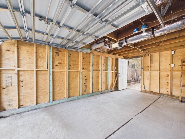 Building Photo - 3602 Avenue S 1/2