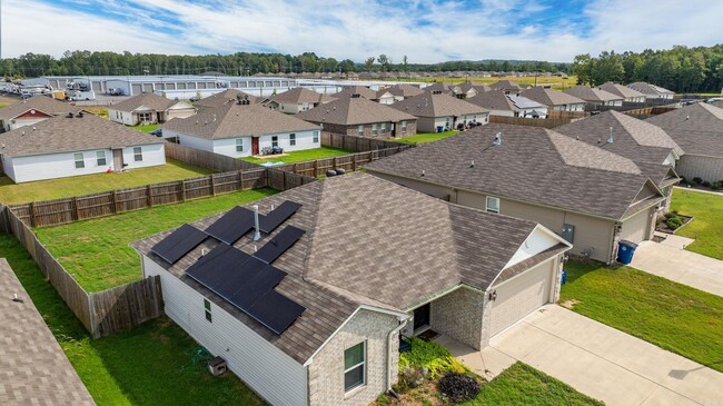 Building Photo - 10313 Brandi Kay Dr