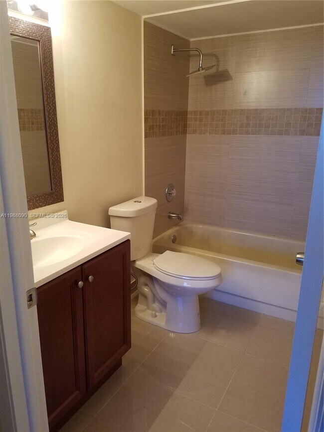 Building Photo - 8180 Geneva Ct