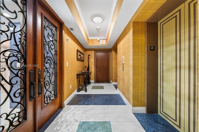 Building Photo - 17875 Collins Ave