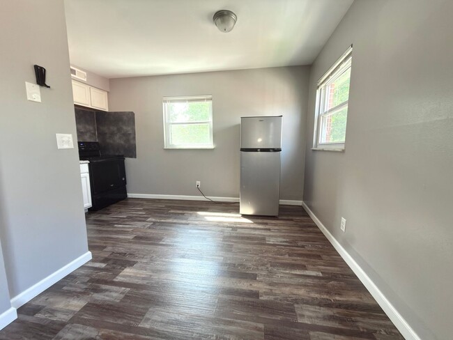 Building Photo - 3646 Northdale Pl