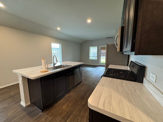Building Photo - 2407 Poplar Copse Ct