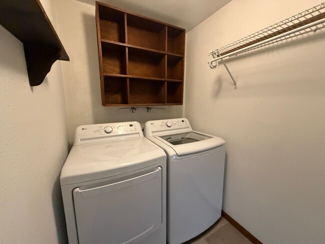 Building Photo - 6597 Tut Terrace