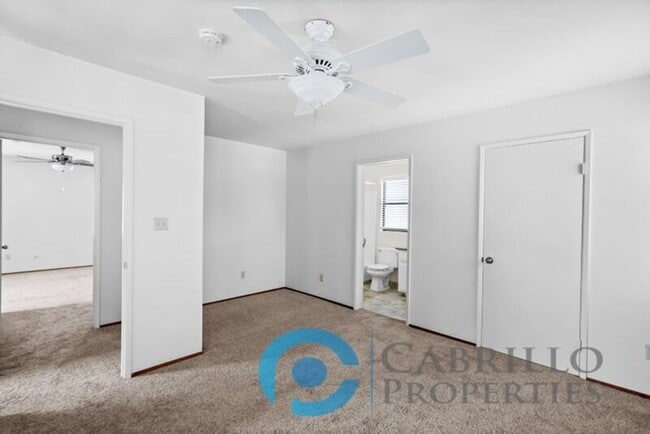 Building Photo - 629 Bonair Way