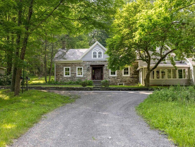Building Photo - 50 Rose Hill Rd
