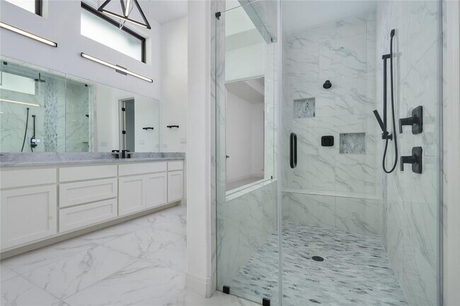 Building Photo - 19408 Summit Glory Trl