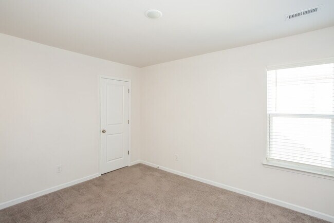 Building Photo - 4319 Drifter Dr