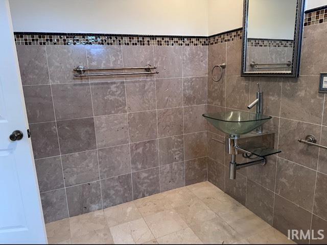 Building Photo - 2912 N Westwood Rd