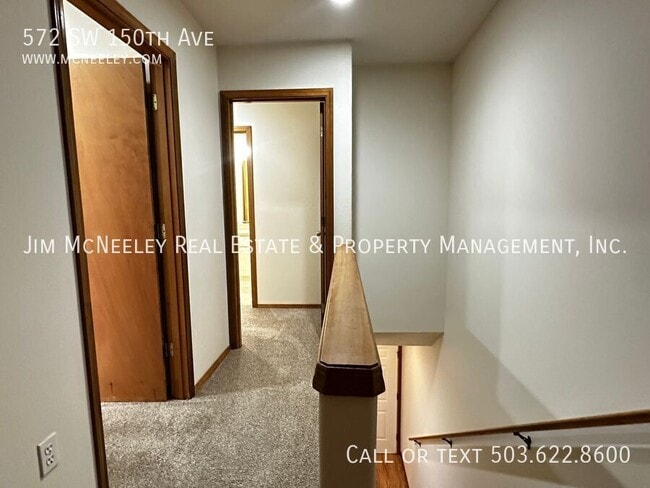 Building Photo - 572 SW 150th Ave