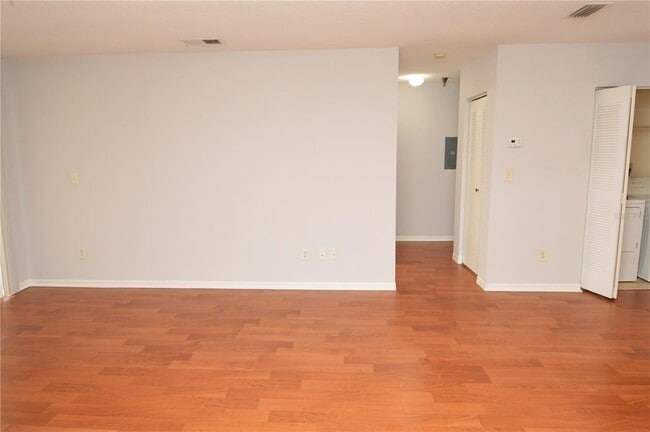 Building Photo - 10263 Gandy Blvd N