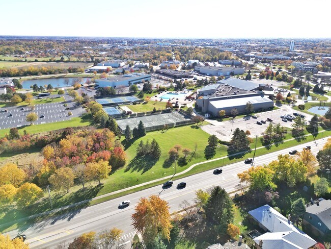 Building Photo - 6710 Wedgewood Ln