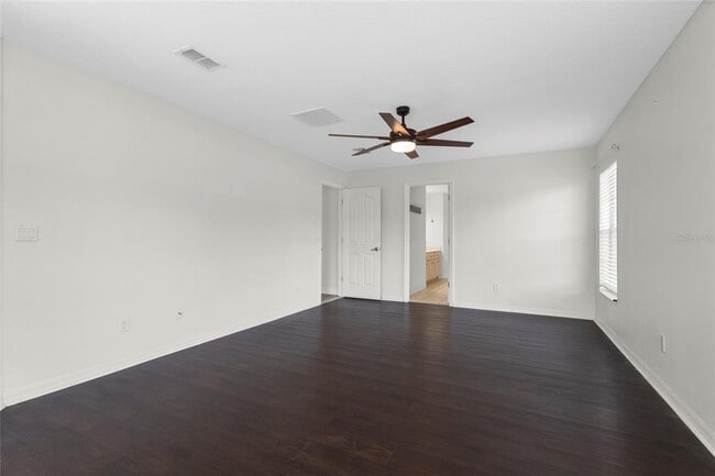 Building Photo - 11490 SW 46th Ave