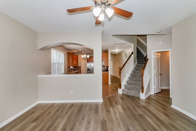 Building Photo - 6015 Starbrook Creek Dr