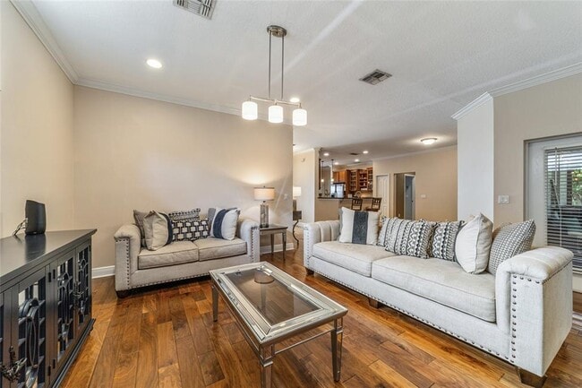 Building Photo - 4903 SW 63rd Loop