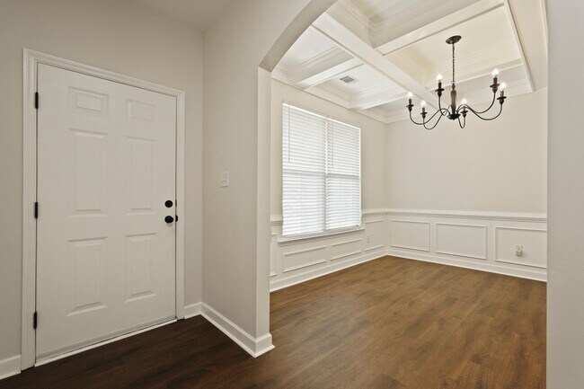 Building Photo - Spacious 4 Bedroom Home With Plenty of Space to Enjoy and Resort-style Amenities in Belmont Glen