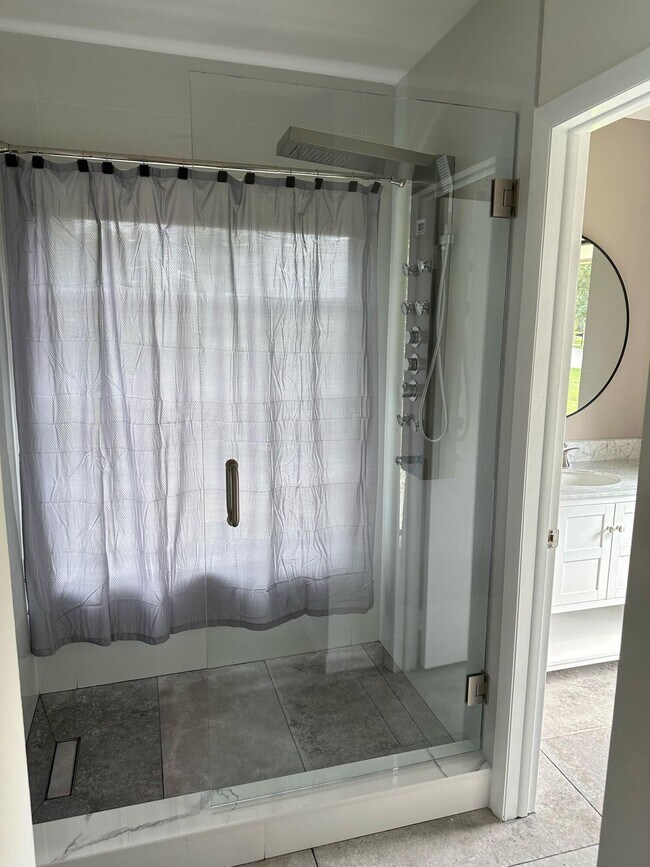 Building Photo - 7243 Encina Ln