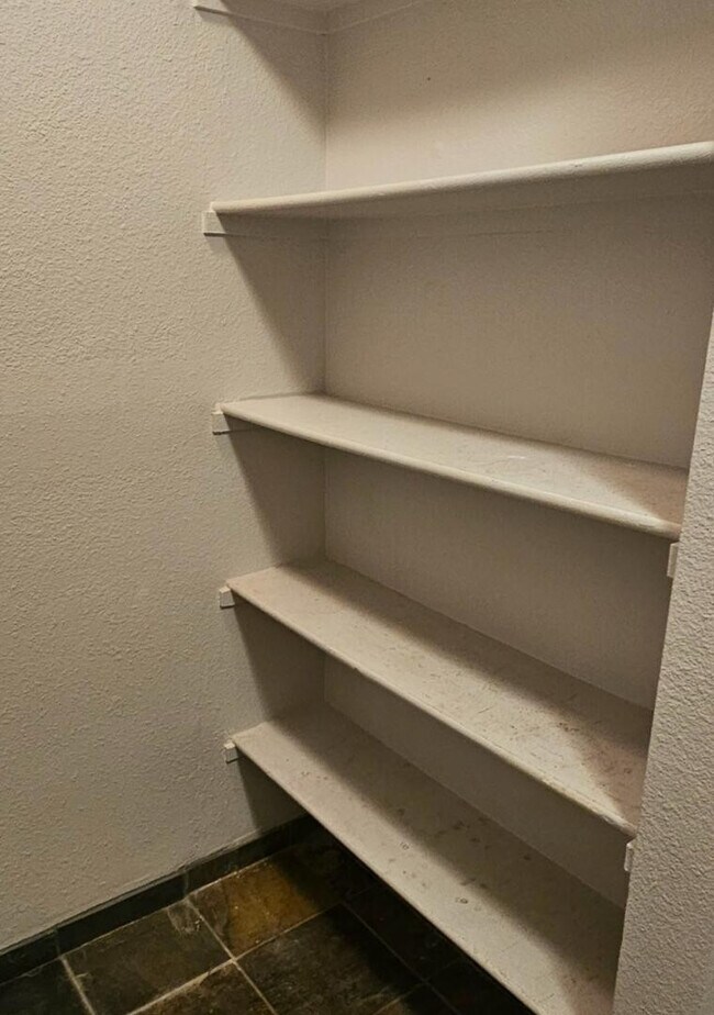 Building Photo - 4704 E Paradise Village Pkwy N