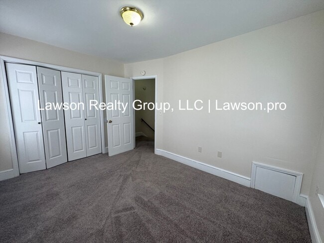 Building Photo - 813 Gilmer Ave NW