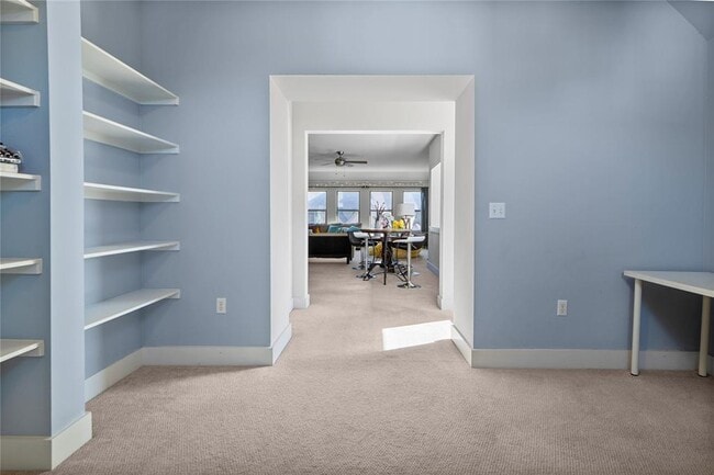 Building Photo - 13001 Hymeadow Dr