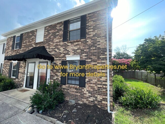Primary Photo - Hendersonville - 2 Bedroom Condo