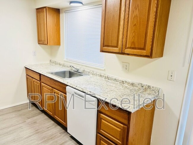 Building Photo - 2500 S 286th Pl