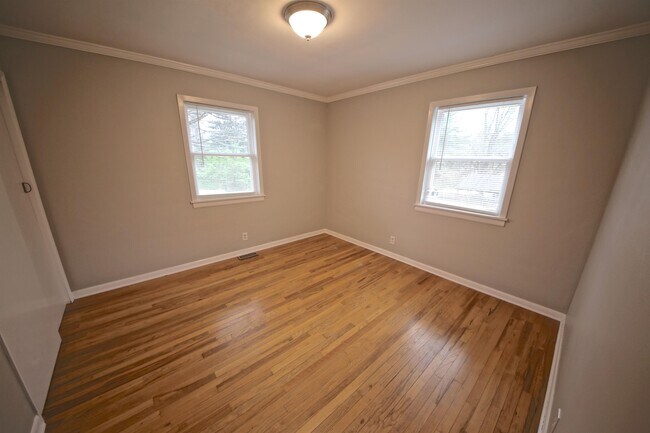 Building Photo - 3801 W Woodyard Rd