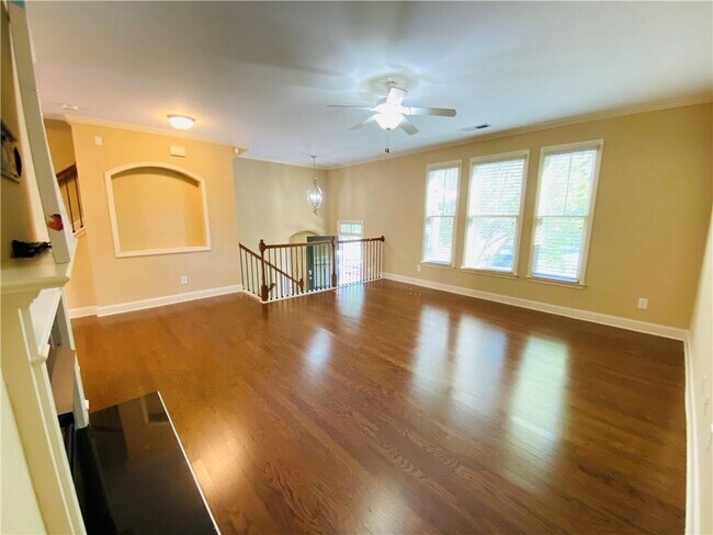 Building Photo - 836 Red Hart Ln