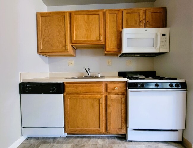 Building Photo - One bedroom condo with lots of space in Henrico County