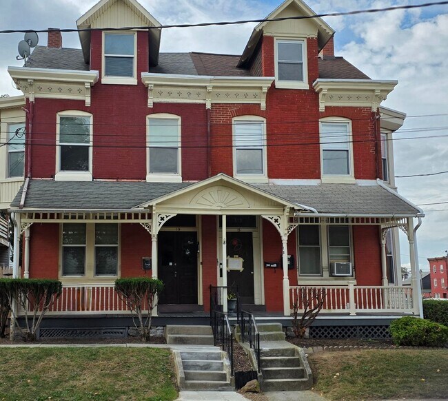 Primary Photo - 15 S 2nd St