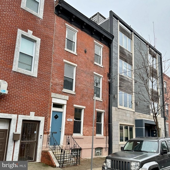 Building Photo - 911 S 16th St