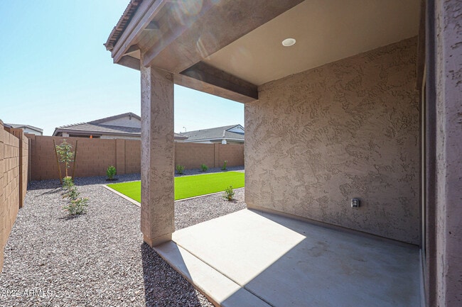 Building Photo - 7811 N 79th Dr