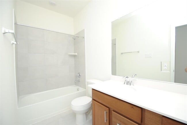 Building Photo - 9207 BetanCourt Ct