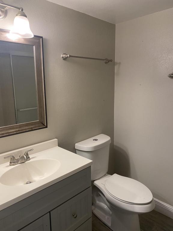 Building Photo - 3950 Atrium Dr