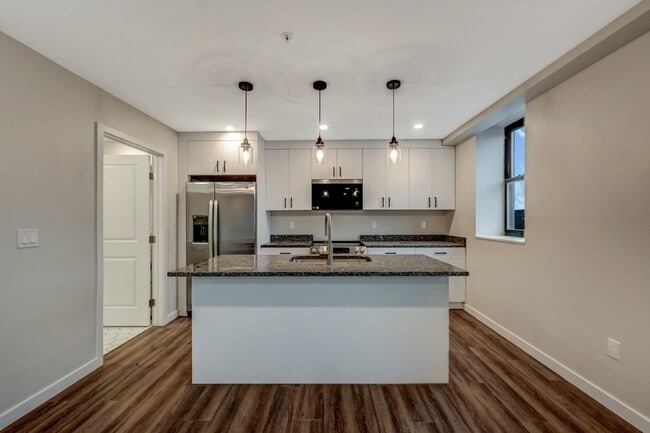 Building Photo - The Lofts At Brickhaven