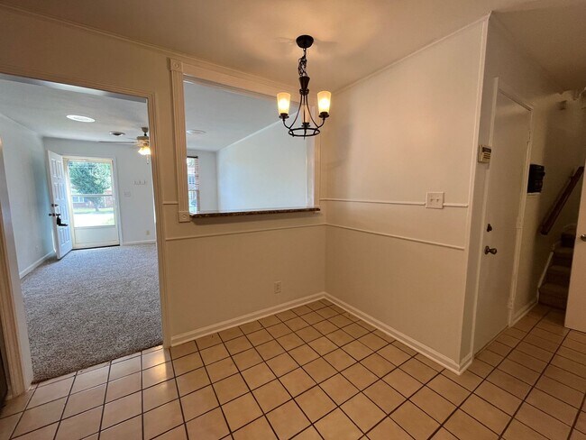 Building Photo - 3089 Woody Ln
