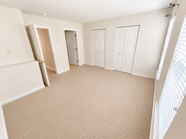 Building Photo - 6731 Stone Maple Terrace