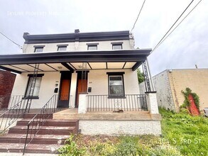 Building Photo - 304 S 3rd St