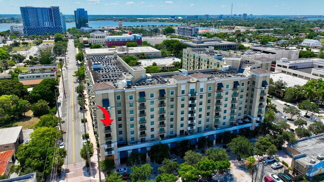 Building Photo - 610 Clematis St