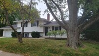 Building Photo - 308 Tamarack Ave
