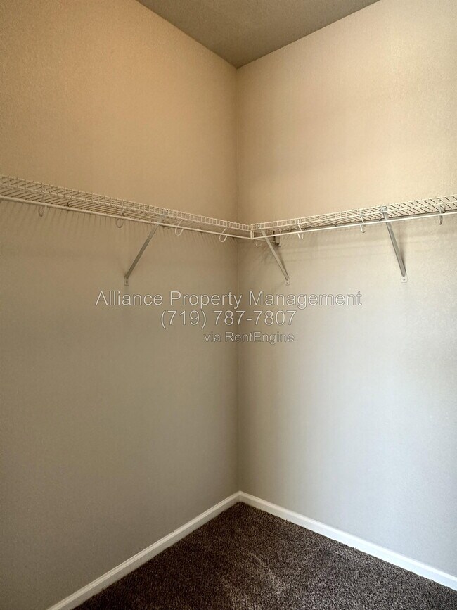 Building Photo - 2075 Bobcat Valley Ct