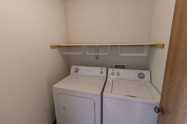 Building Photo - 1602 Typhoon Dr