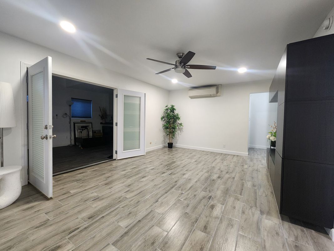 Building Photo - 2910 Lincoln Park Ave