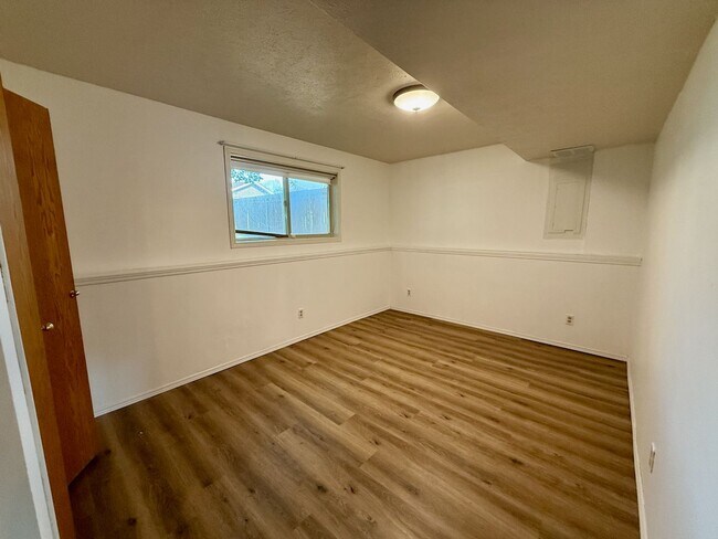 Building Photo - Remodeled 4 Bed 3 Bath Indian Trail Home w...