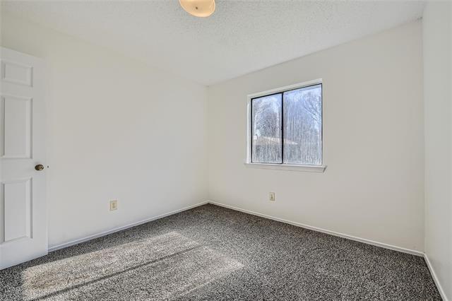 Building Photo - 2200 Sequoia Ln