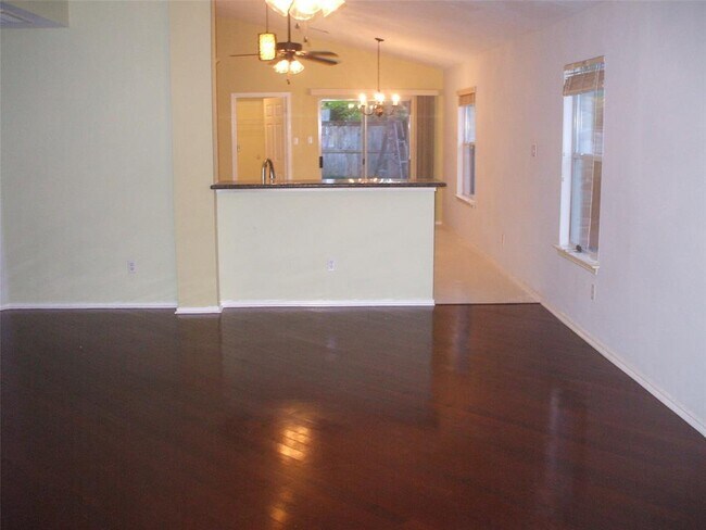 Building Photo - 2408 Wilma Rudolph Rd