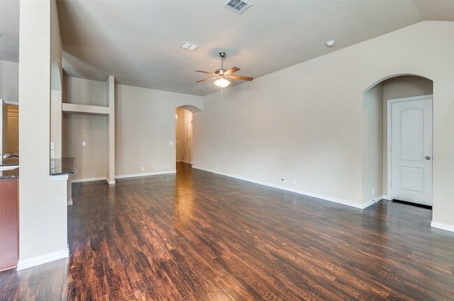Building Photo - 4920 Lemon Grove Dr