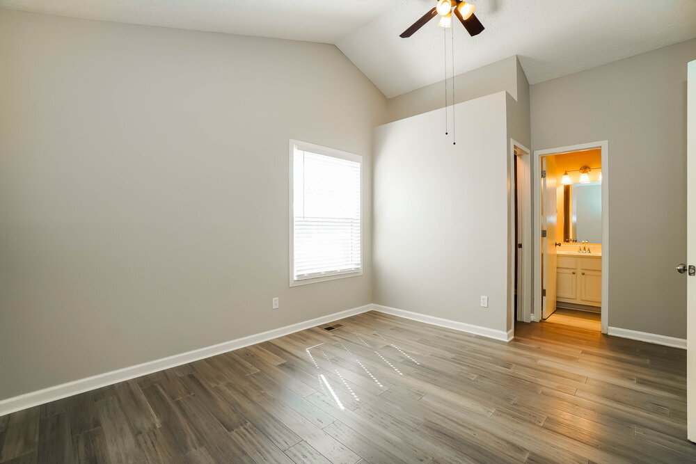 Building Photo - 848 Wallinger Dr